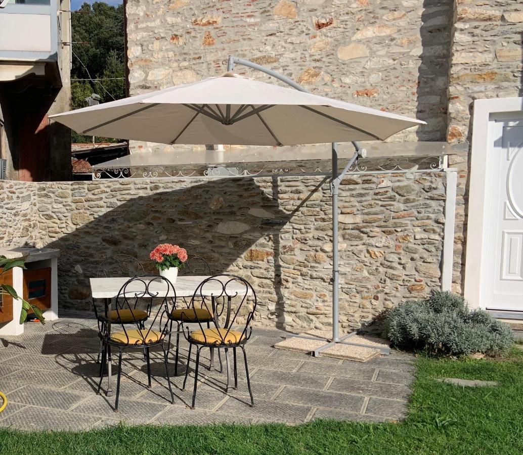 Apartamento Antica Casa Nel Borgo Pietrasanta Exterior foto